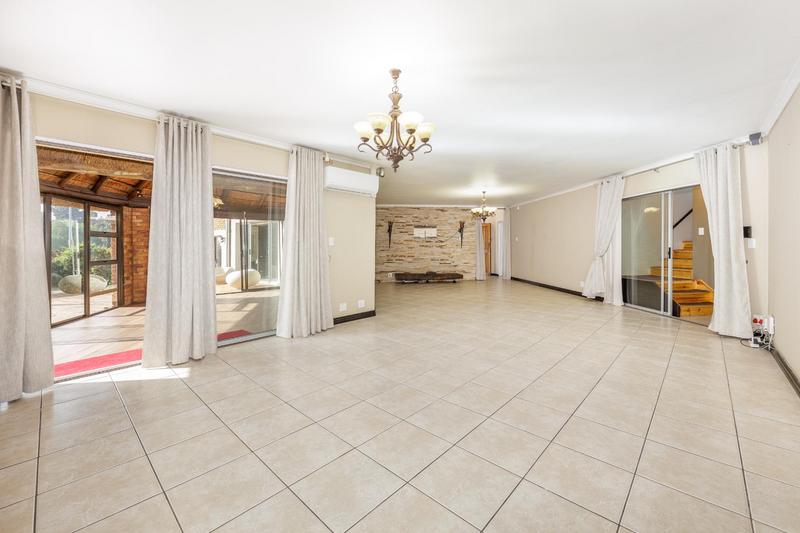 7 Bedroom Property for Sale in Eversdal Heights Western Cape